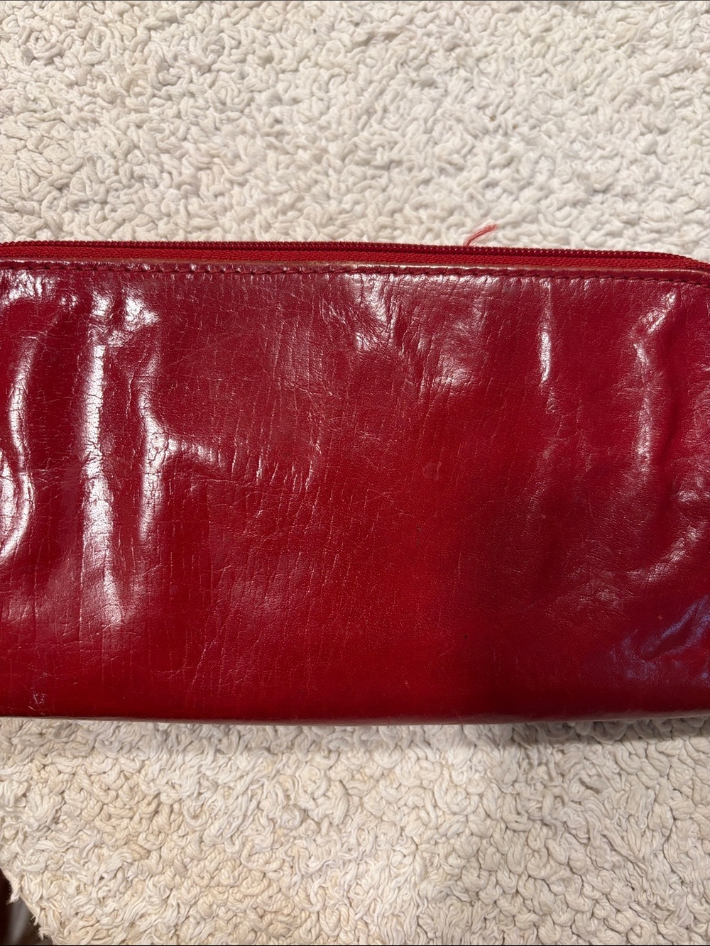 HOBO  International Vintage Red Women's 100% Leather Wallet with Magnetic Snaps - Picture 10 of 10